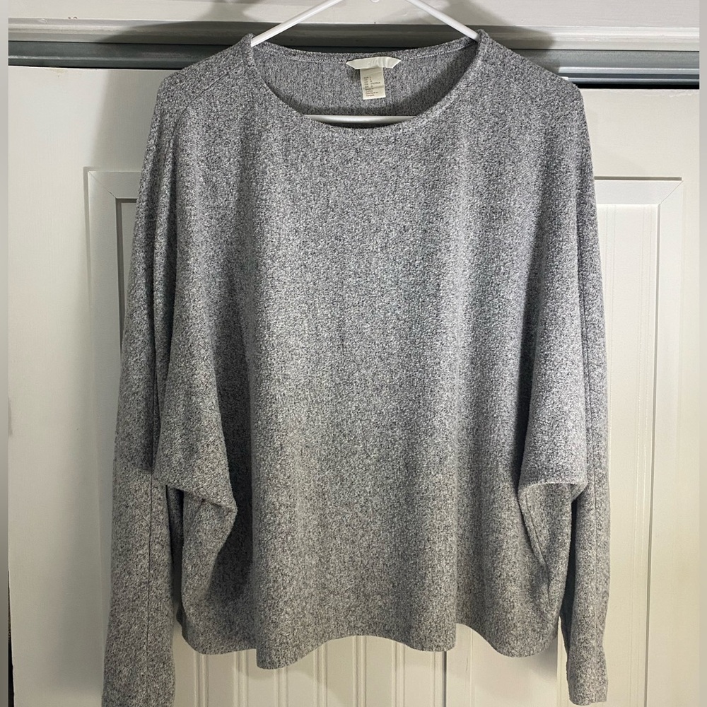 H&M Heather Gray Knit Top